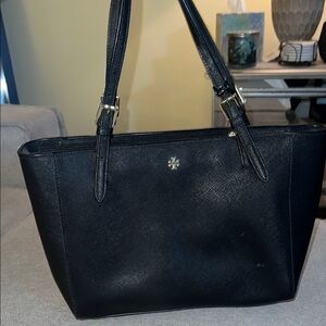 Tory Burch Black Shoulder Bag with Textured Leather and Silver Hardware